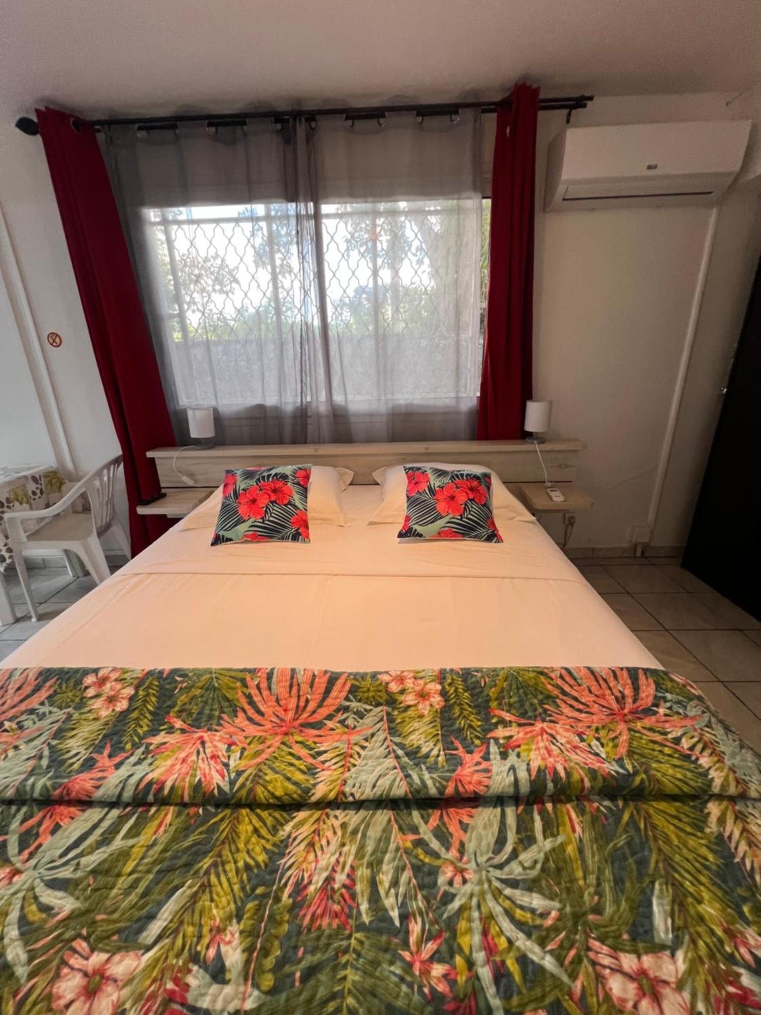 Location Tropical Appartement Sainte-Anne  Buitenkant foto