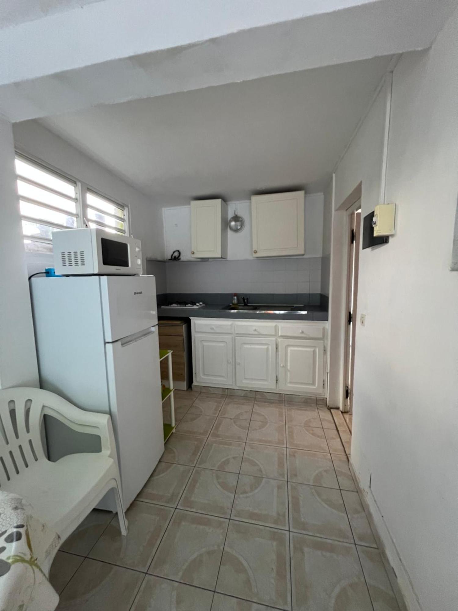 Location Tropical Appartement Sainte-Anne  Buitenkant foto