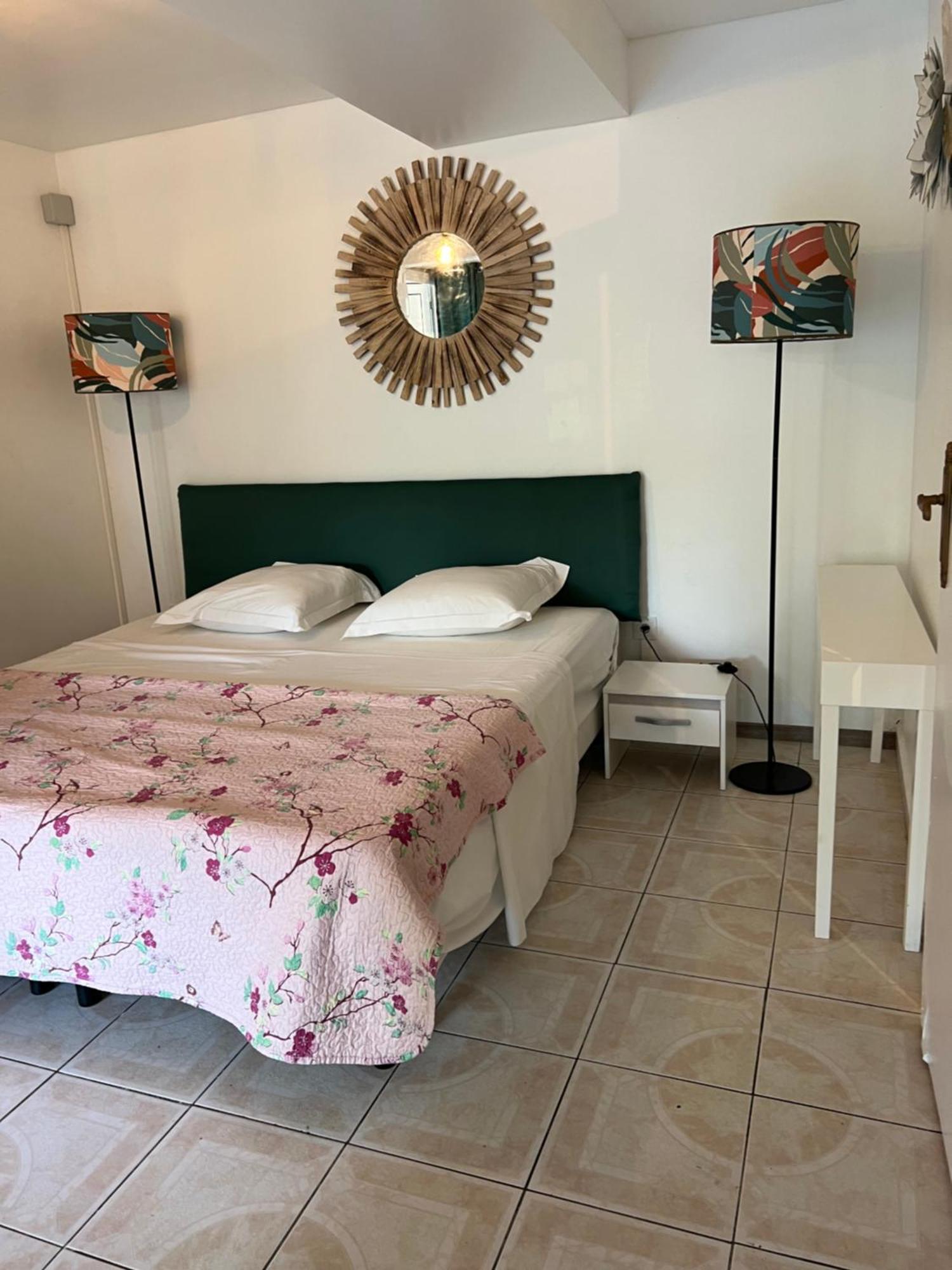 Location Tropical Appartement Sainte-Anne  Buitenkant foto