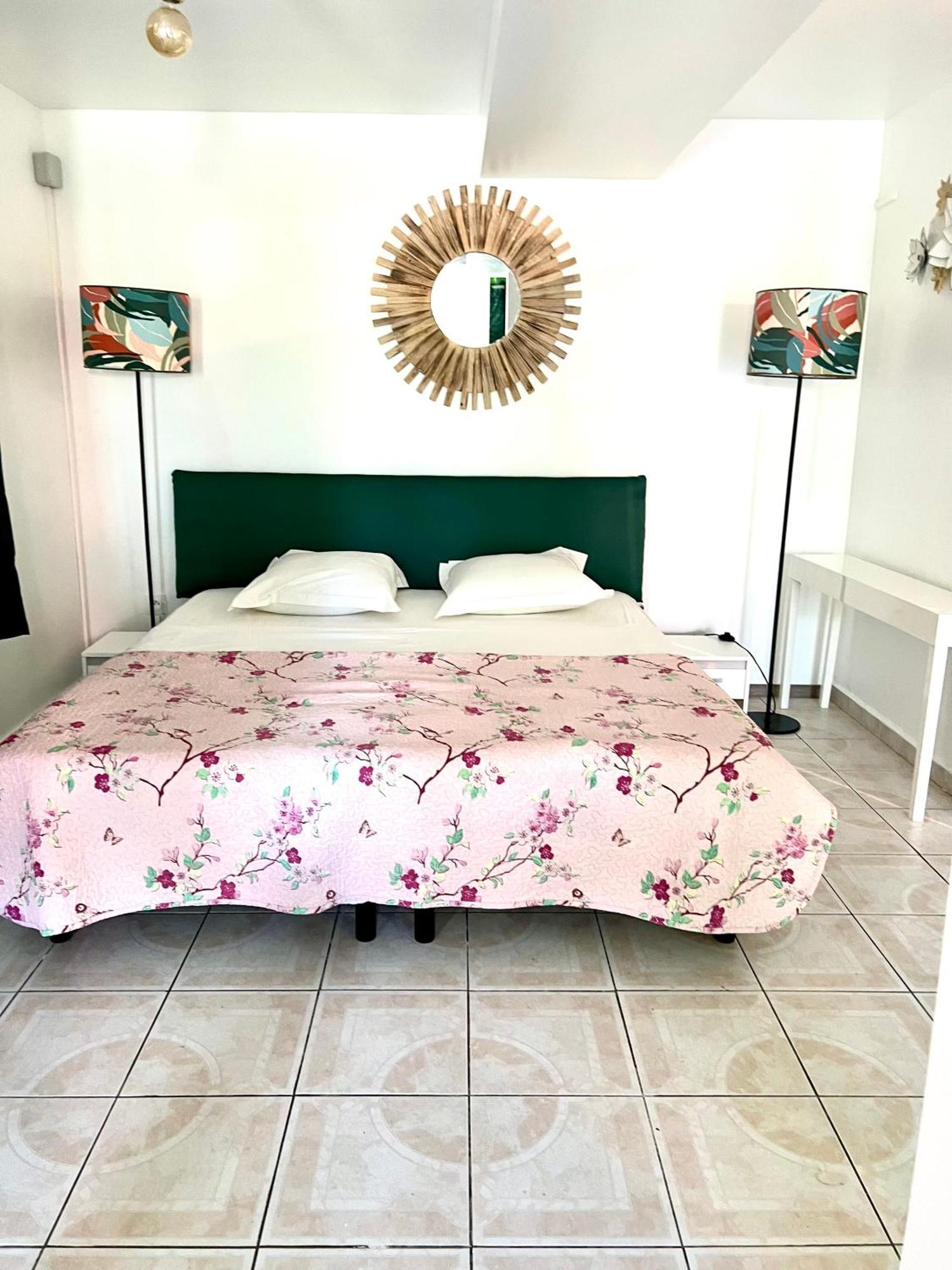 Location Tropical Appartement Sainte-Anne  Buitenkant foto