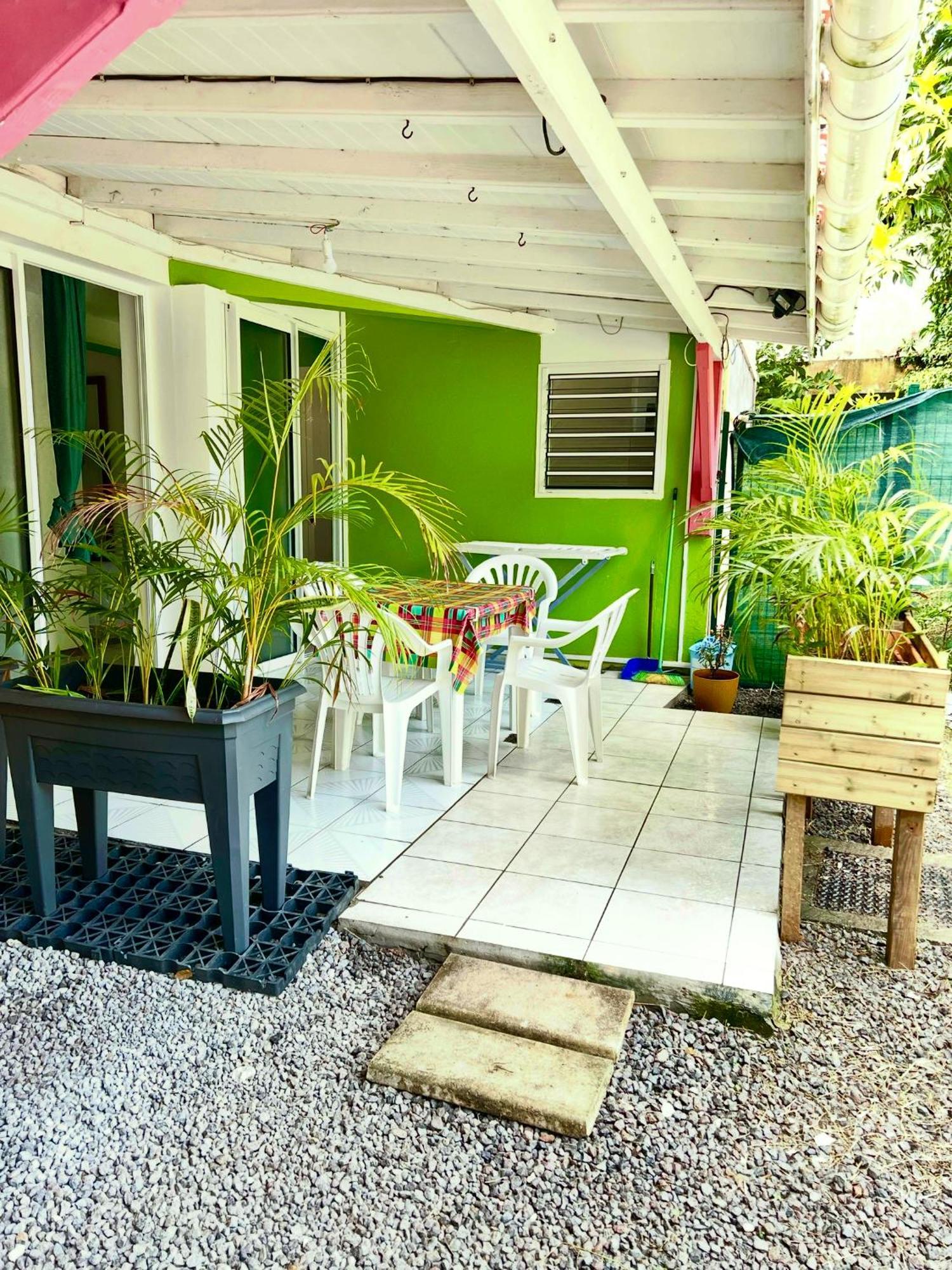 Location Tropical Appartement Sainte-Anne  Buitenkant foto